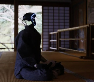 В Японії створили робота-ченця зі штучним інтелектом, який володіє буддійськими писаннями