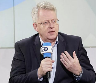 DW сподівається домовитись із владою Росії та знову відкрити офіс у Москві