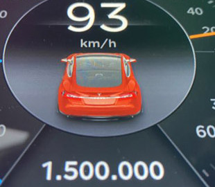 Новий рекорд: електромобіль Tesla Model S за вісім років проїхав понад 1,5 млн км