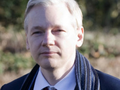 Основатель WikiLeaks Джулиан Ассанж женился в лондонской тюрьме