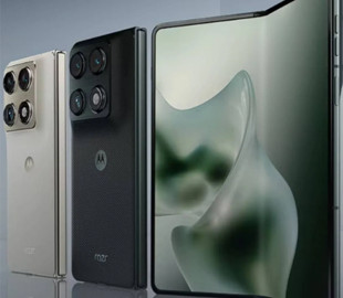 Motorola назвала дату виходу складаного смартфона у форматі «книжки» Razr Fold