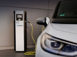 Volkswagen подвоїть число зарядних станцій в Німеччині