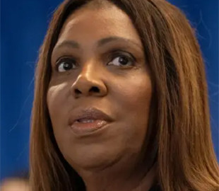 Нью-Йорк подав до суду на адміністрацію Трампа через зупинку будівництва вітрових електростанцій