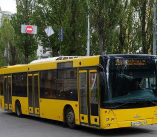 Без радіо і шансону. Водіям автобусів і таксі заборонили вмикати музику в салоні