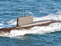 З'явилося відео удару США по «невидимому» підводному човну Ірану