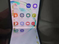 Samsung исправит самый главный недостаток Galaxy Fold