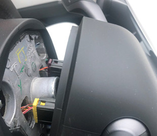 У новой Tesla Model 3 отвалился руль во время движения