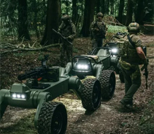Орієнтується без GPS. Британський стартап представив модульний НРК VARAN для служби на передовій