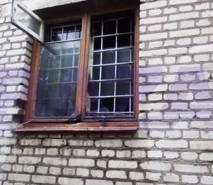 В России напали на военкомат и попытались сжечь здание