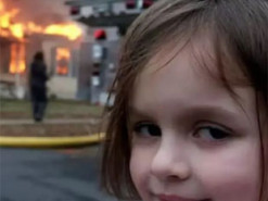 Штучний інтелект перетворив вірусний мем про дівчину-катастрофу на відео