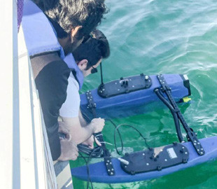 Дослідники навчили дрони “розмовляти” під водою: як працює нова система