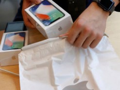 Почему аналитики врут о сокращении продаж iPhone X?