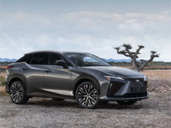 Lexus официально представил электрический кроссовер