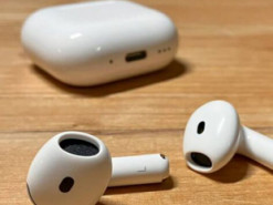 OpenAI готує перші розумні навушники зі штучним інтелектом