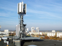 Українці можуть залишитися без мобільного зв’язку: що відомо