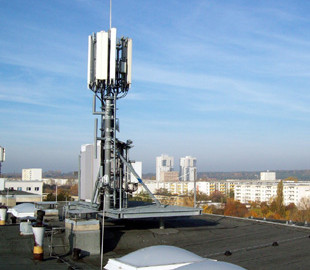 Українці можуть залишитися без мобільного зв’язку: що відомо