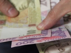 До 5 років тюрми засудили двох жінок, які вивели 250 тис. грн з рахунку бабусі загиблого воїна