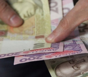 До 5 років тюрми засудили двох жінок, які вивели 250 тис. грн з рахунку бабусі загиблого воїна