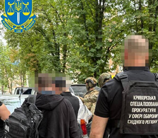 Обіцяли підробити медичні документи й статус у Резерв+: на Дніпропетровщині викрили шахраїв