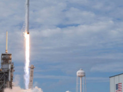 SpaceX создаст для военных технологию доставки грузов тяжелыми ракетами