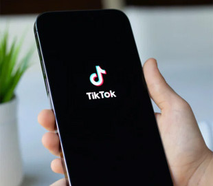 12-річний школяр загинув, намагаючись повторити вдома небезпечний тренд із TikTok