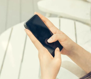 Старі смартфони в шухляді можуть становити небезпеку: що варто знати