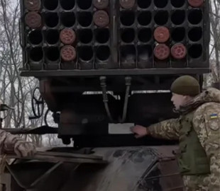 Аналог радянського "Граду": які переваги має румунська РСЗВ APR-40