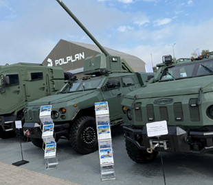 У Польщі на оборонній виставці презентували новий український бронеавтомобіль «Кречет»