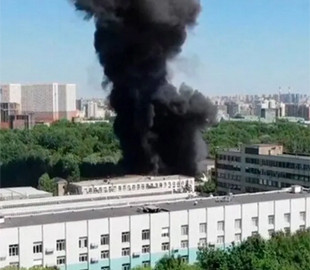 Горить Москва: На півдні столиці масштабна пожежа