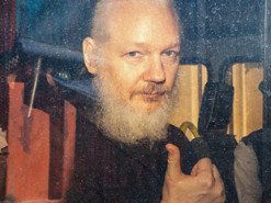 "Репортеры без границ" призывают освободить Джулиана Ассанжа