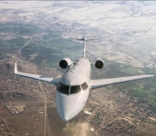 Над Чорним морем "засвітився" американський літак-розвідник