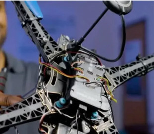 Американські вчені створили систему, що захищає дрони від кібератак у польоті