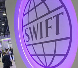 Все белорусские банки готовят к отключению от SWIFT