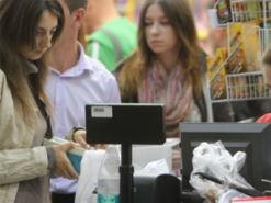 "Есть риск для потребителей": в Раде удивились идее заменить кассовые аппараты на смартфоны