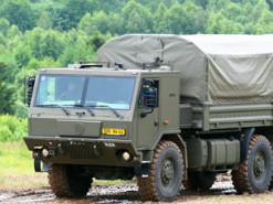 У Чехії розслідують закупівлю неякісних військових позашляховиків Tatra