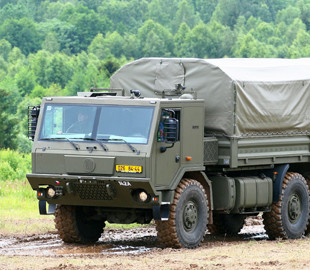 У Чехії розслідують закупівлю неякісних військових позашляховиків Tatra