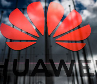 Huawei начала закрывать свои магазины в России