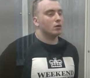 Чернігівського «блогера», який нападав на людей та знімав це на телефон, помістили до психлікарні