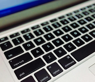 Чистка клавіатури ноутбука: що робити, щоб не зіпсувати механізм