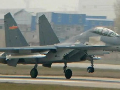 Уперше за сім років китайські J-16 засвітилися із секретною ракетою великої дальності PL-17