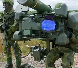 Сам знайде дрон-камікадзе та зіб’є: з’явилося відео знищення "Ланцету" шведською зброєю