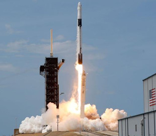 Корабль SpaceX Crew Dragon доставит на МКС различные грузы на следующей неделе