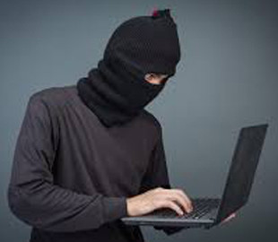 Жінка повірила погрозам «співробітника СБУ» і втратила 30 тисяч гривень