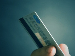 Невідомий зловмисник ошукав чоловіка на 128 000 гривень