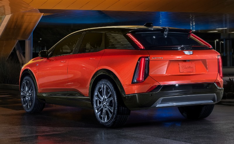 cadillac-optiq-1.jpg (308 KB)