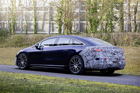 1Mercedes-Benz-EQS-spy12.jpg (149 KB)