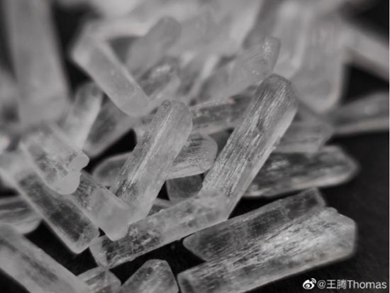 redmi_macro.JPG (45 KB)