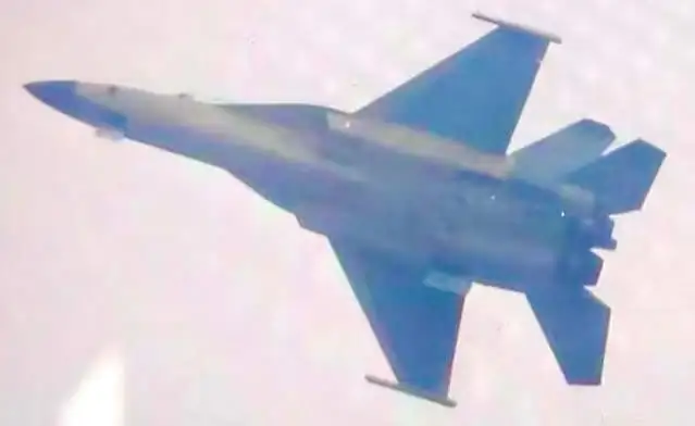 g4vzin-wsaawxli.jpg.webp (5 KB)