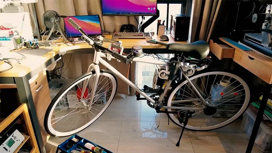 1self-driving-bicycle-huawei-engineers-operates-unmanned-designboom-05_large.png (371 KB)