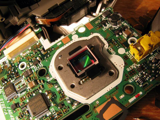 1CameraSmart04-750x563.jpg (107 KB)